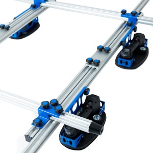 Rama z elektrycznymi przyssawkami do wielkich formatów